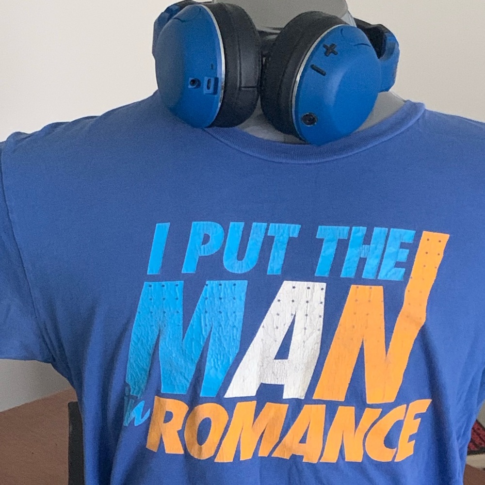 Novelty t
